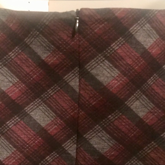 Plaid Skirt- NWOT - Picture 3 of 4